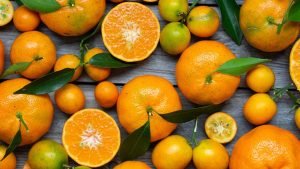 What Kind Of Garnishes Do Bars Use For Their Drinks?
